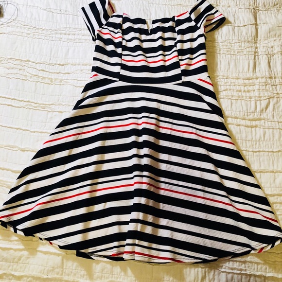 •SOLD• Derby dress from Kiki LaRue - Picture 4 of 5